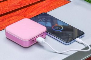 移動電源
