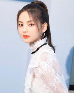 楊超越