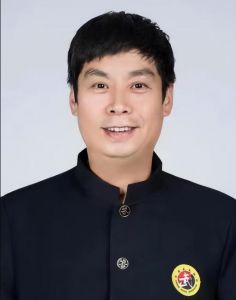 董亞生 董亞生