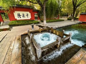 百脈泉景區(qū)