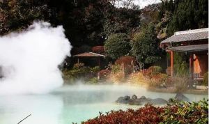 日本的溫泉水煉金術與新青年下鄉