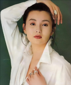 張曼玉