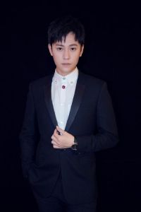 秦俊杰