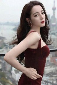 迪麗熱巴·迪力木拉提